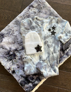 Gray tie dye minky blanket