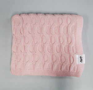 NEW oversized cable knit blankets