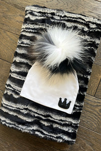 Black and white gift set