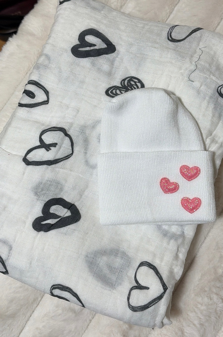 Heart swaddle set