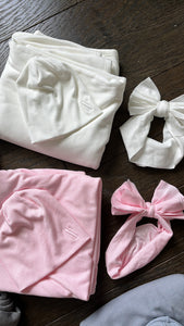 NEW super soft ribbed swaddle and hat set