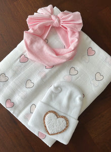 Hearts and bow gift bundle