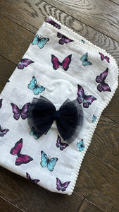 Bold butterfly swaddle set