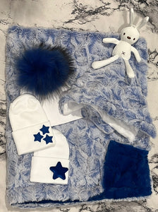 Luxurious bright blue gift bundle (boys)