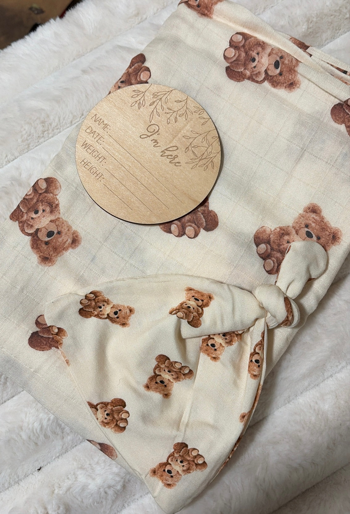 Teddy coming home swaddle set