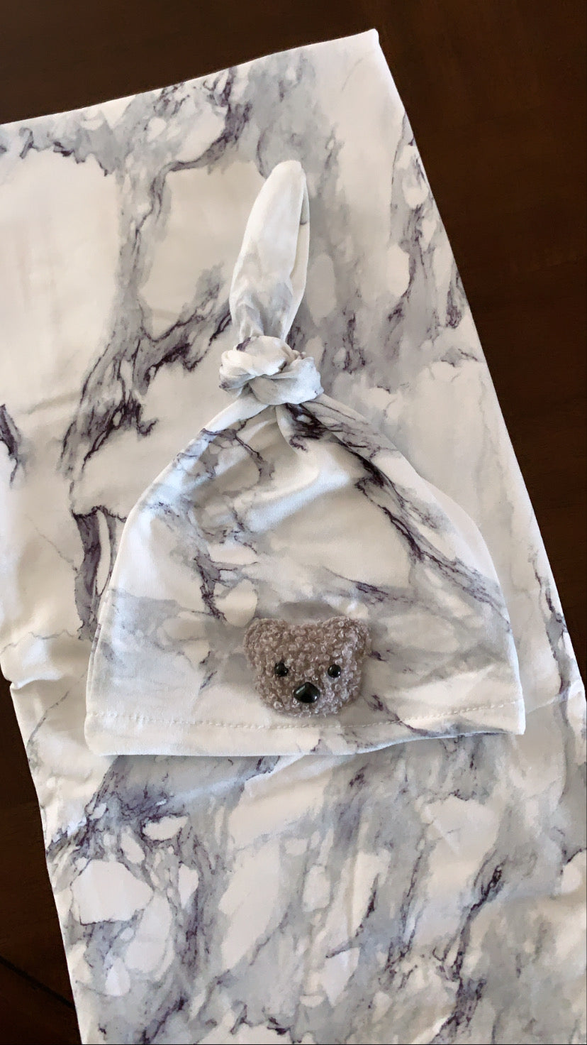 Marble swaddle & hat