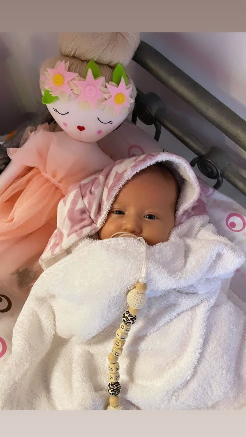 Houndstooth hooded towels