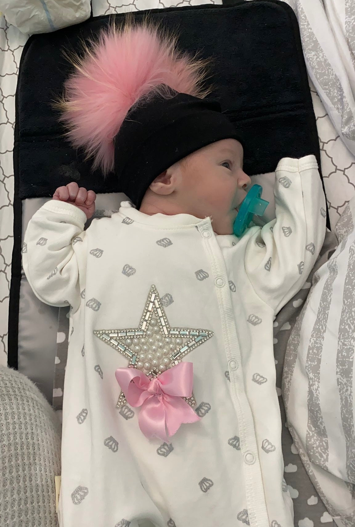 Black or white solid Pom Pom hat