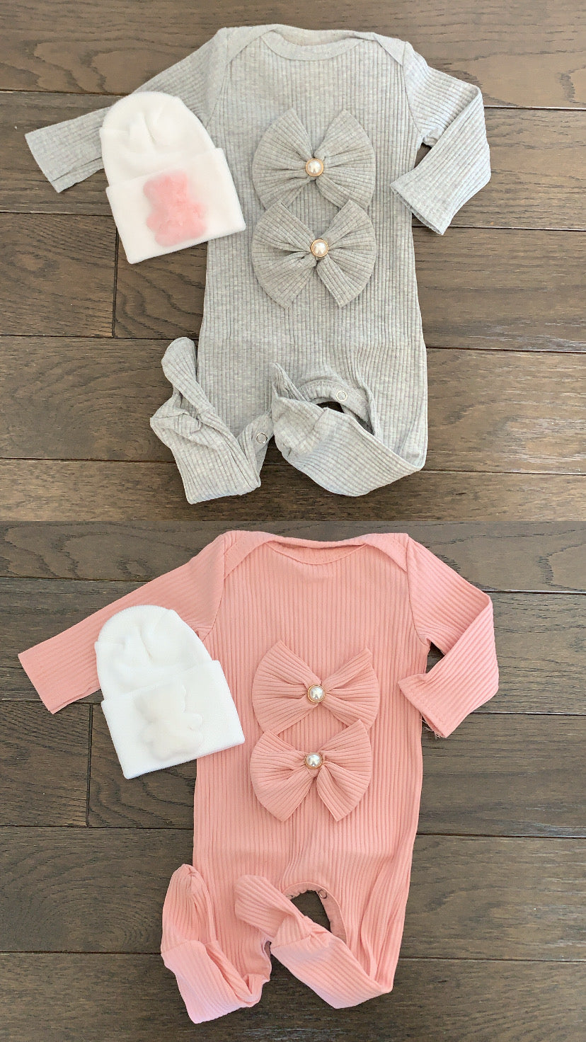 Ribbed bow onesie