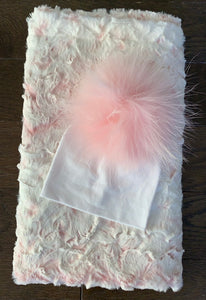 Pink blanket Pom Pom gift set