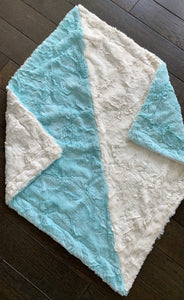 Double sided bright blue white minky blanket